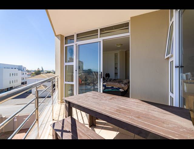 3 BEDROOM APARTMENT FOR SALE IN BEACHFRONT
